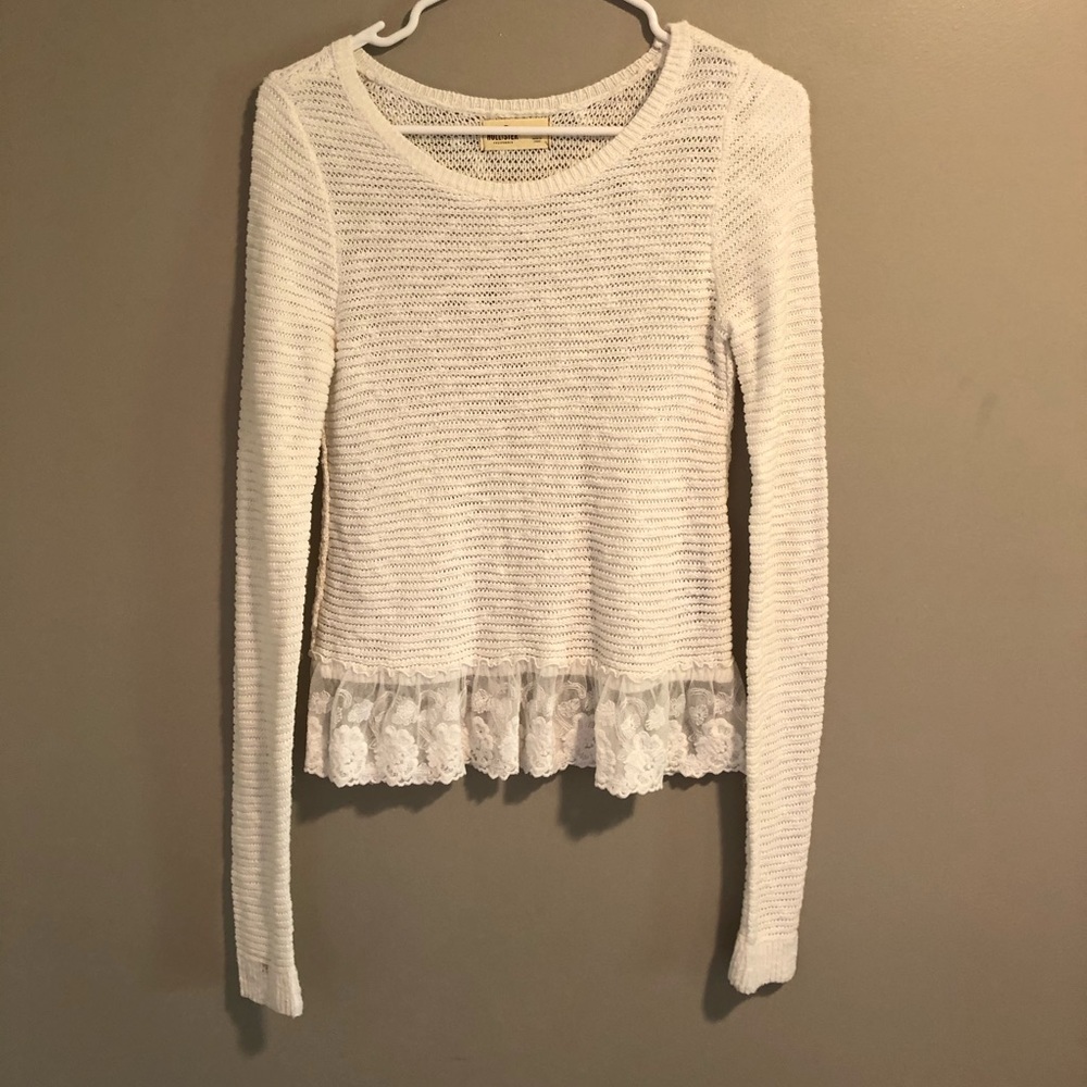 EUC Hollister sweater